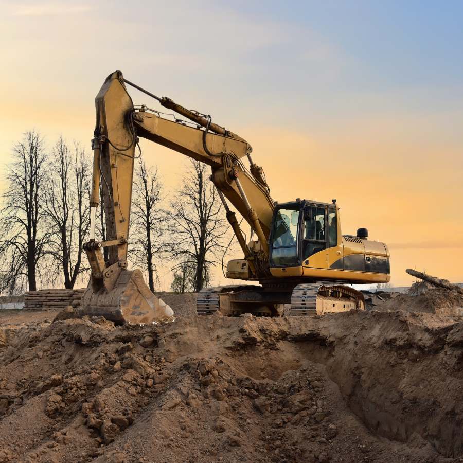 Pelle utilisée pour le terrassement et VRD à Saint-Chamond